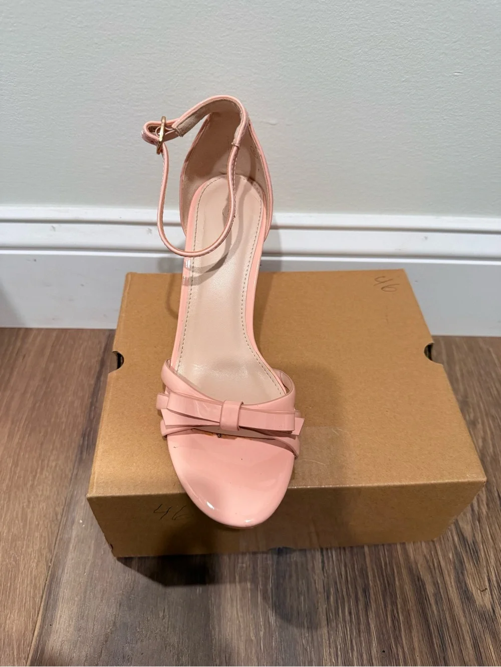 🔥NWT Women's Pink Ankle-Strap Block Heel Sandals Size 5 3 inches heel🔥